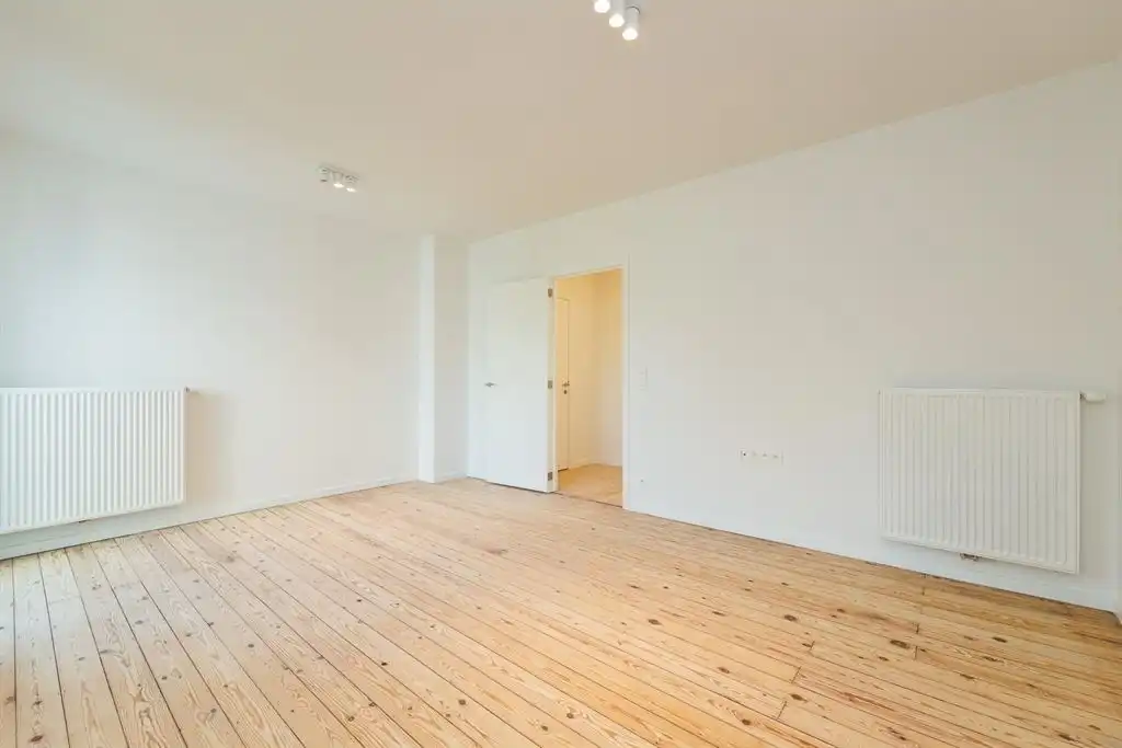 Prachtig gerenoveerd appartement in Deurne-zuid foto 6