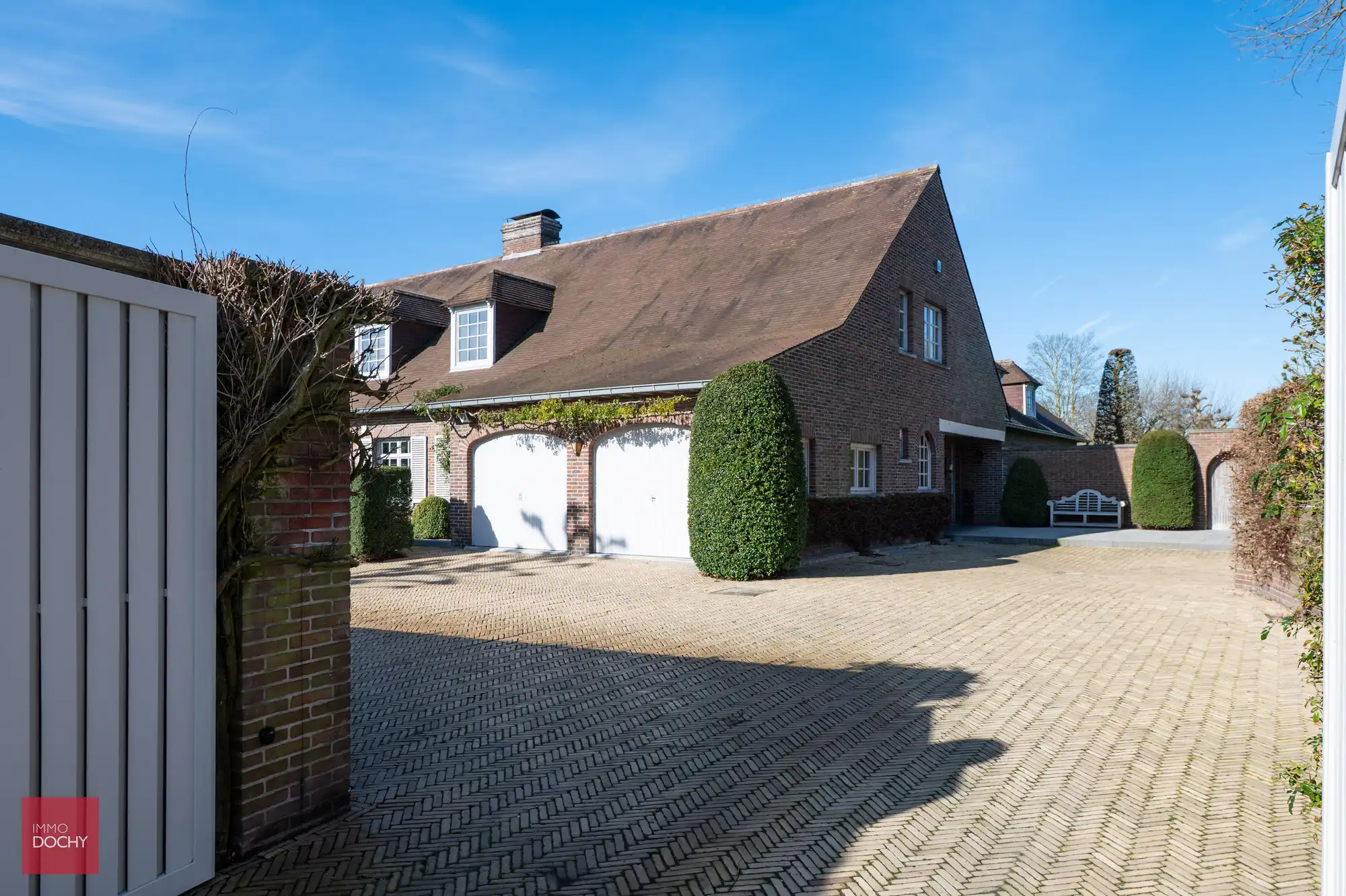 Zeer goed onderhouden ruime villa op 5.328m² foto 24