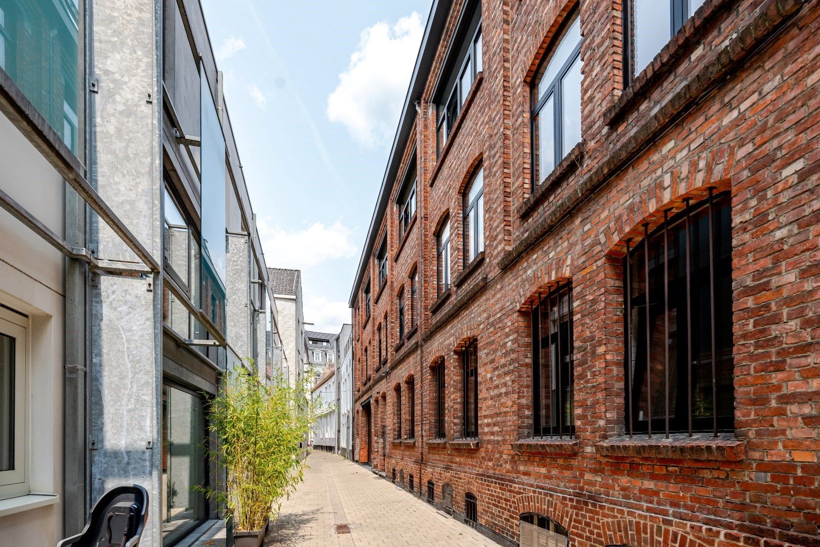 ()=>{if(producerUpdateValueVersion(node),producerAccessed(node),node.value===ERRORED)throw node.error;return node.value} Perkamentstraat 7 -/103 - 9000 Gent