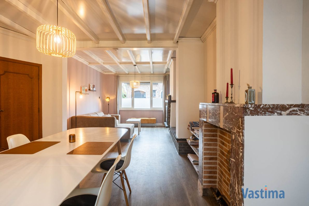 Gerenoveerde gezinswoning met tuin in Erembodegem foto 5