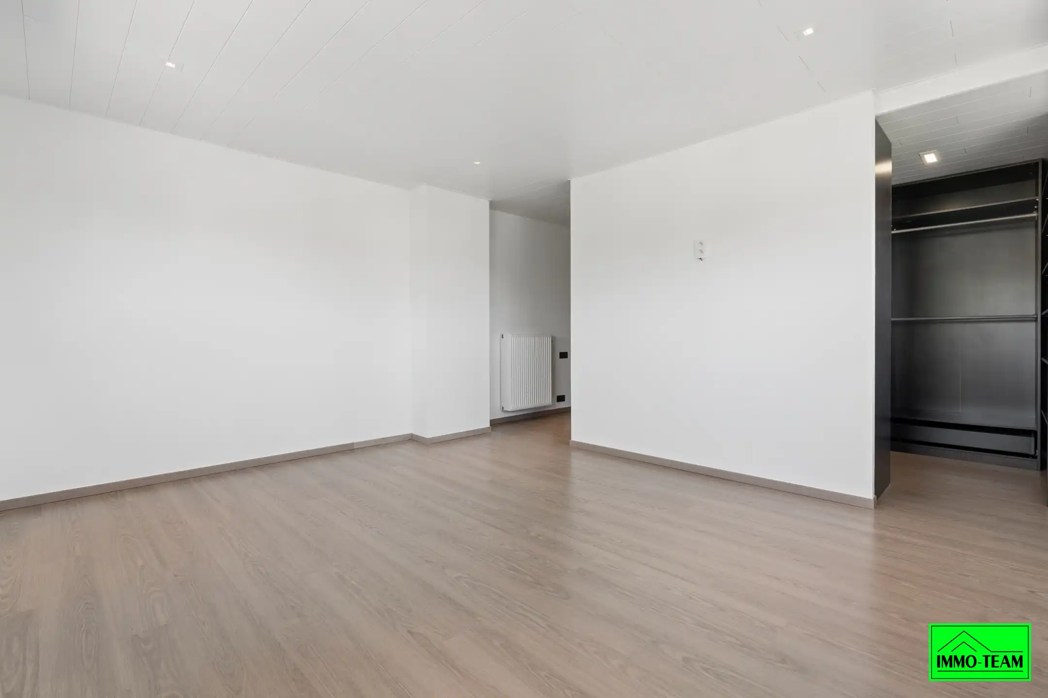 Instapklare gezinswoning met luxe afwerking in Denderleeuw.  foto 16