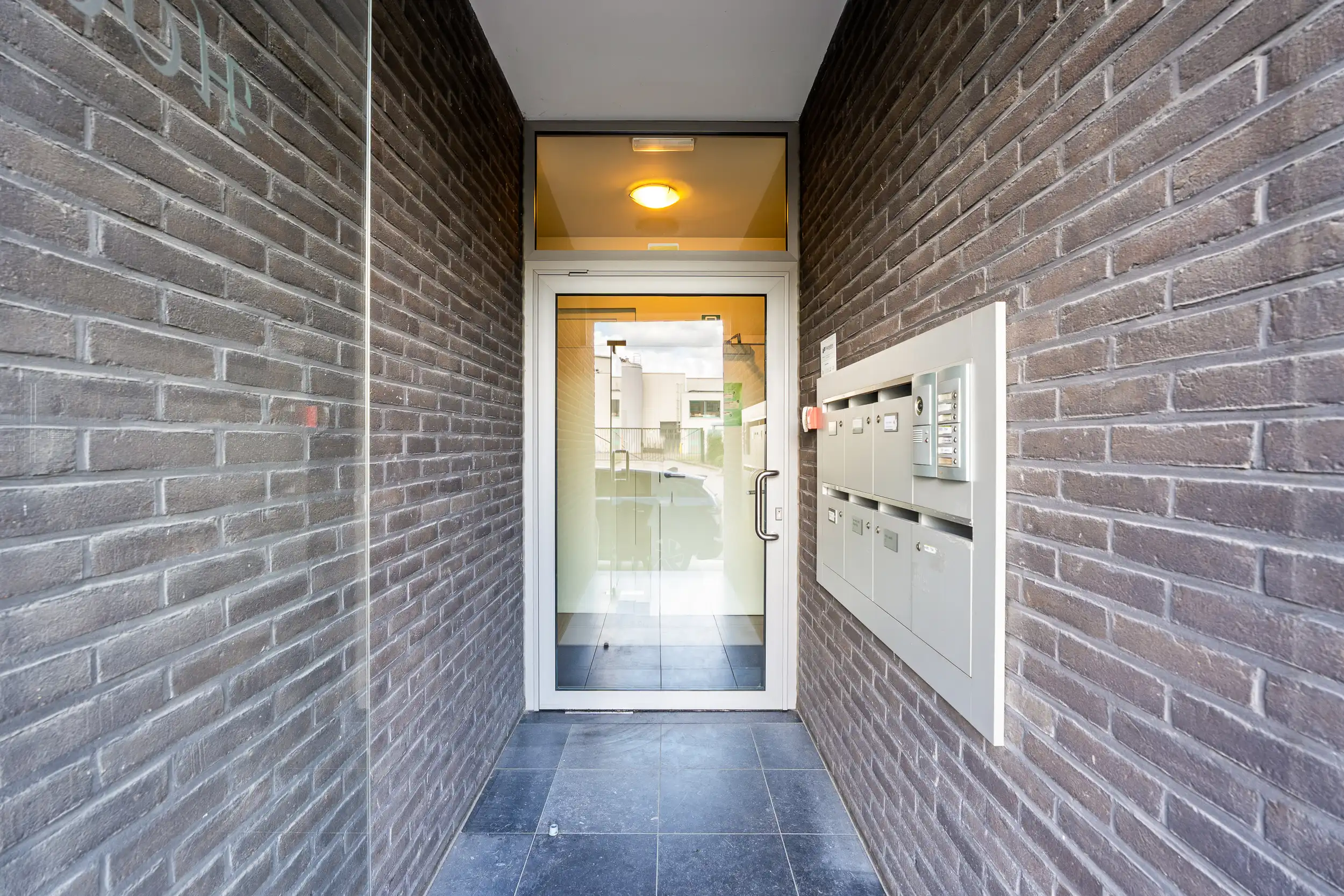 Appartement midden in het centrum van Kruishoutem! foto 11
