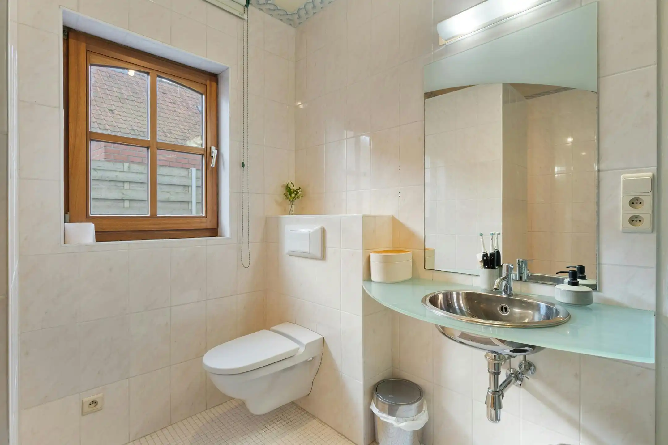 Huis met 4 slaapkamers en atelier te koop in Avelgem foto 10