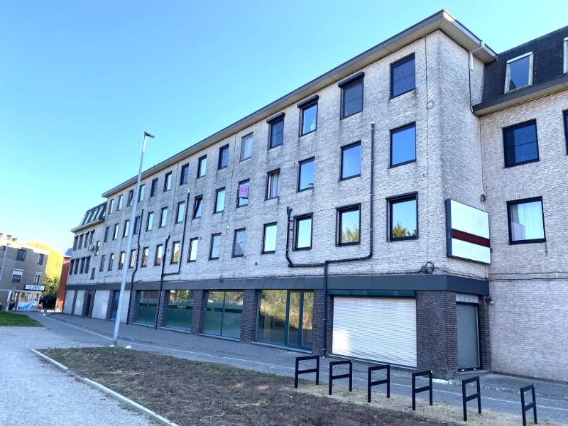 Recent volledig gerenoveerd appartement HARTJE Geel met 2 slpk, en autostaanplaats foto 2
