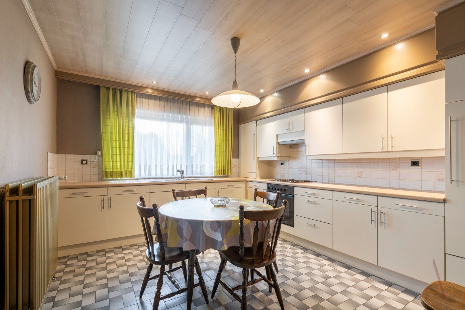 Gelijkvloerse woning op 680 m² in rustige woonwijk Dorperveld (Neeroeteren) foto 3