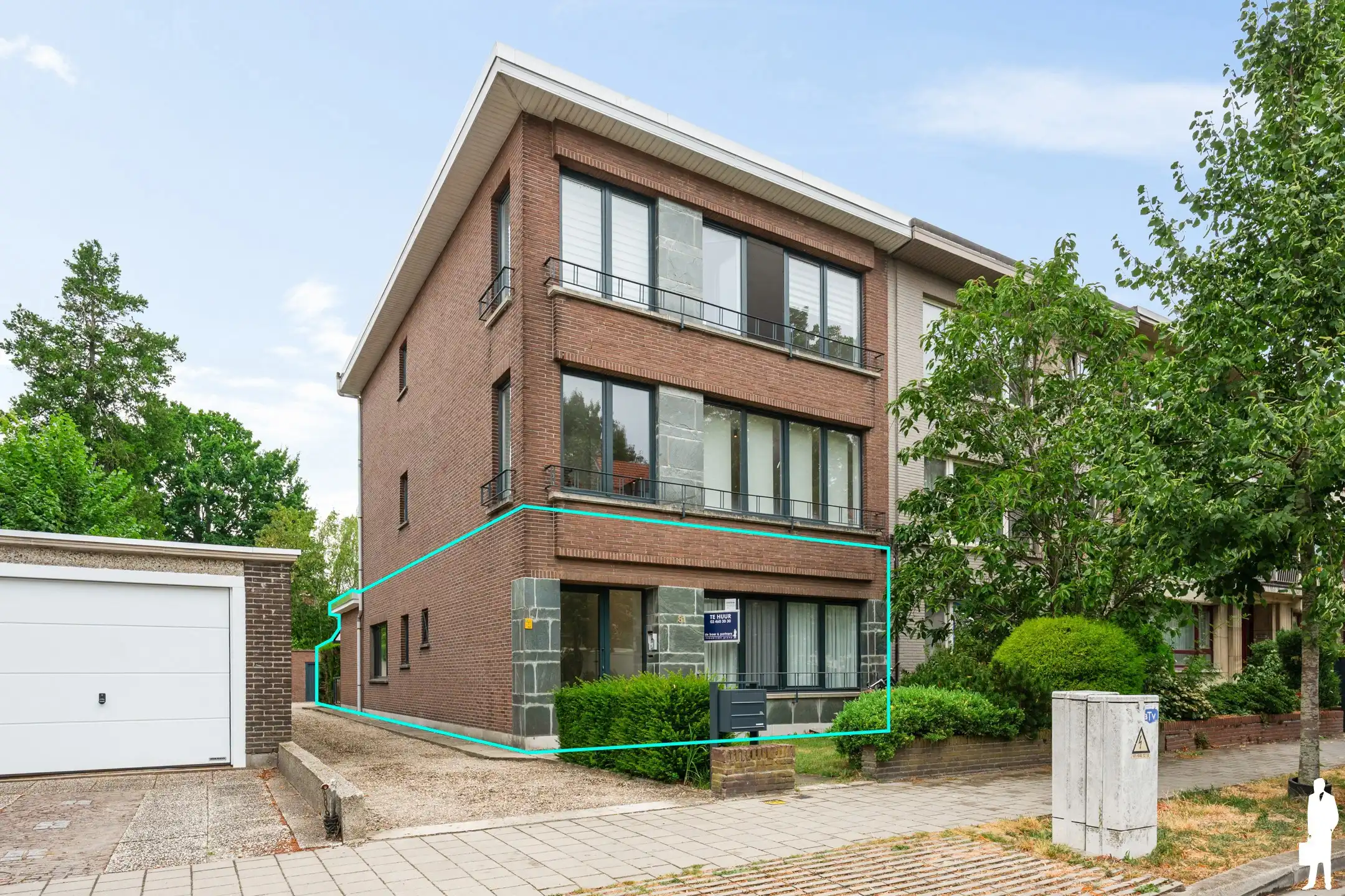 Lichtrijk gerenoveerd gelijkvloers appartement met garage  foto 14