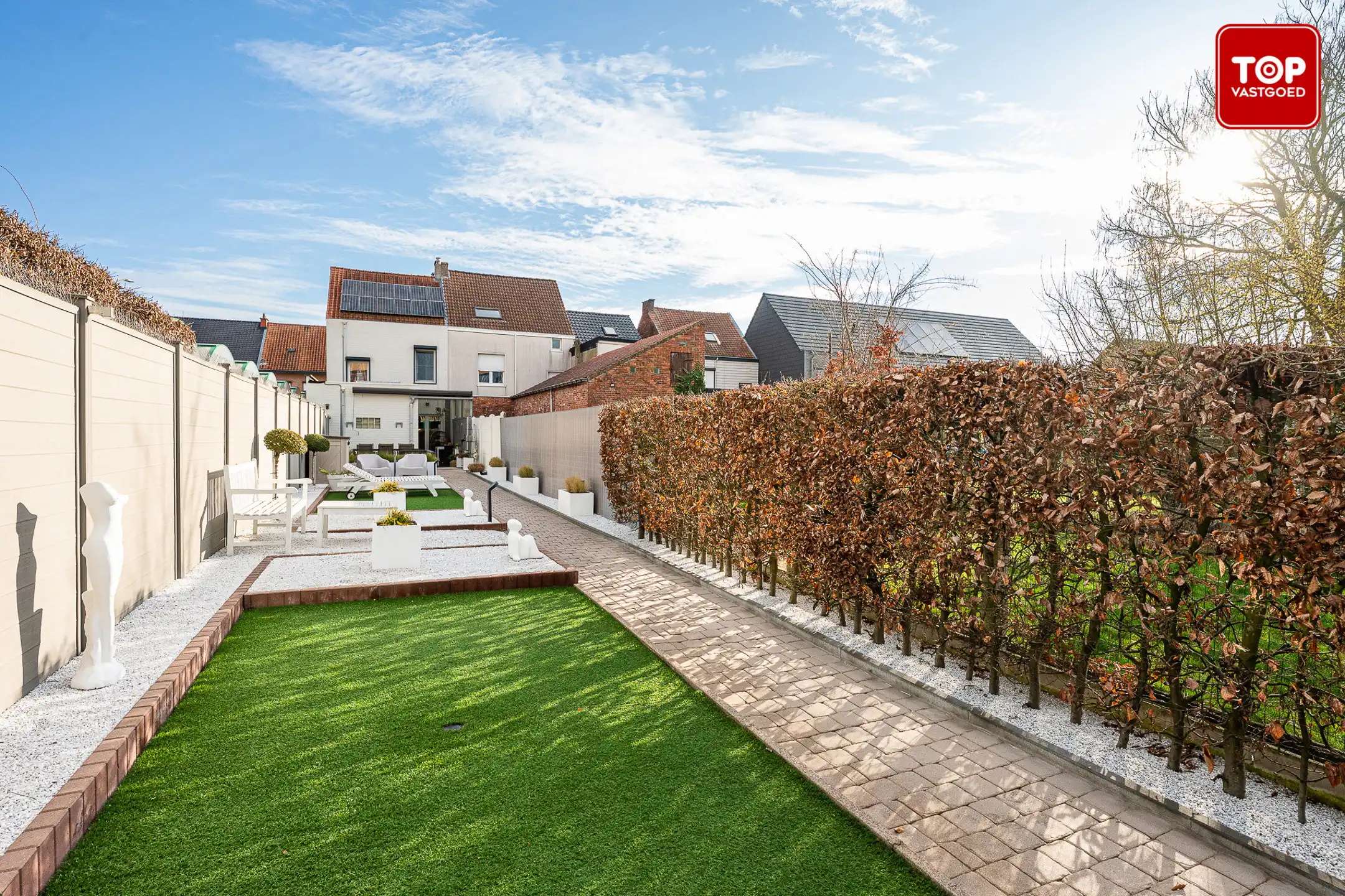 Hoofdfoto van de publicatie: Instapklare woning met 3 slaapkamers en prachtige tuin 