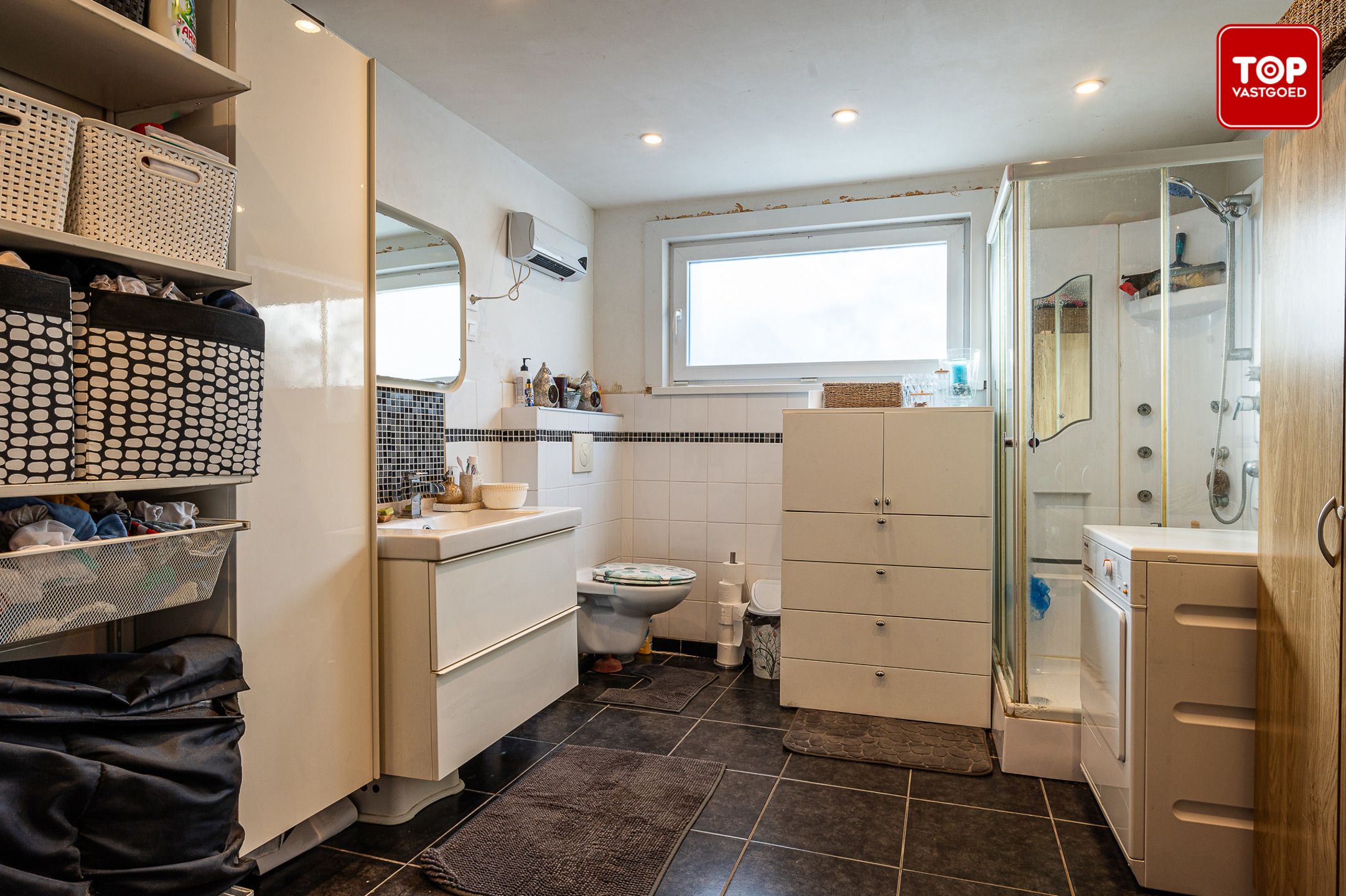 Gezinswoning te koop in hartje Deinze foto 12