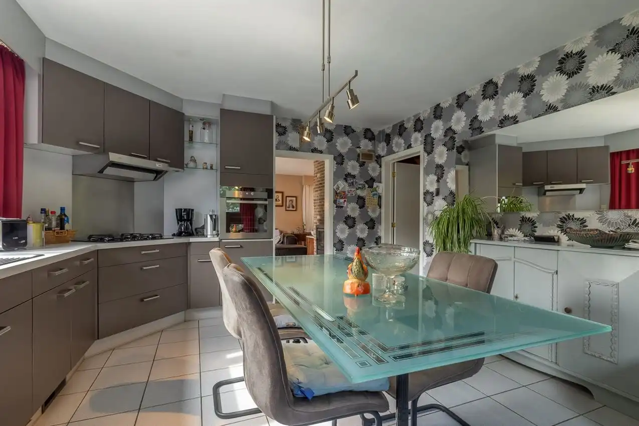 Landelijke woning met 5 slpks op ruim perceel van 35a 72ca in Testelt foto 10