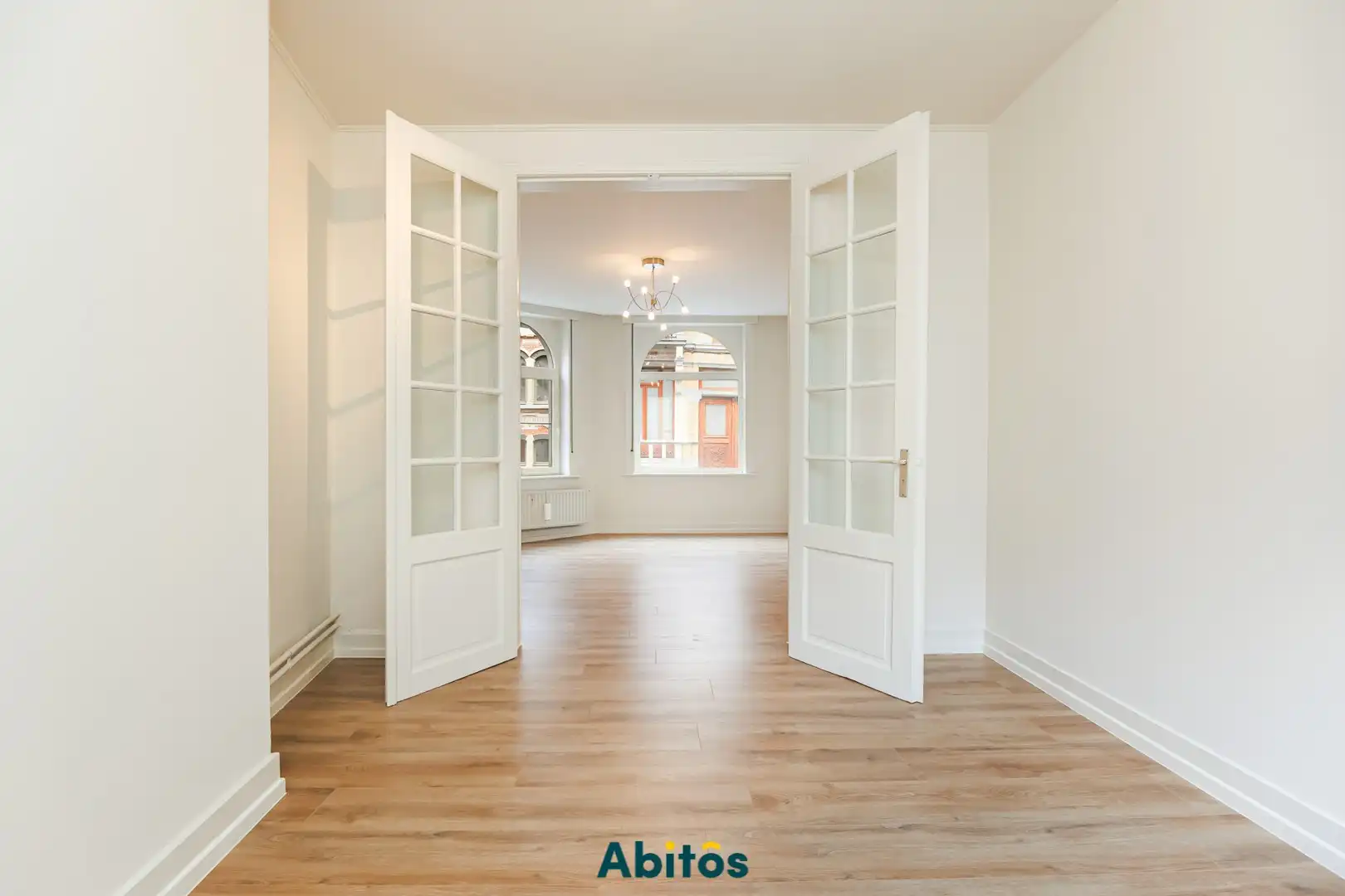 Opgefriste ruime duplex met 2 slaapkamers nabij Vrijdagmarkt foto 17