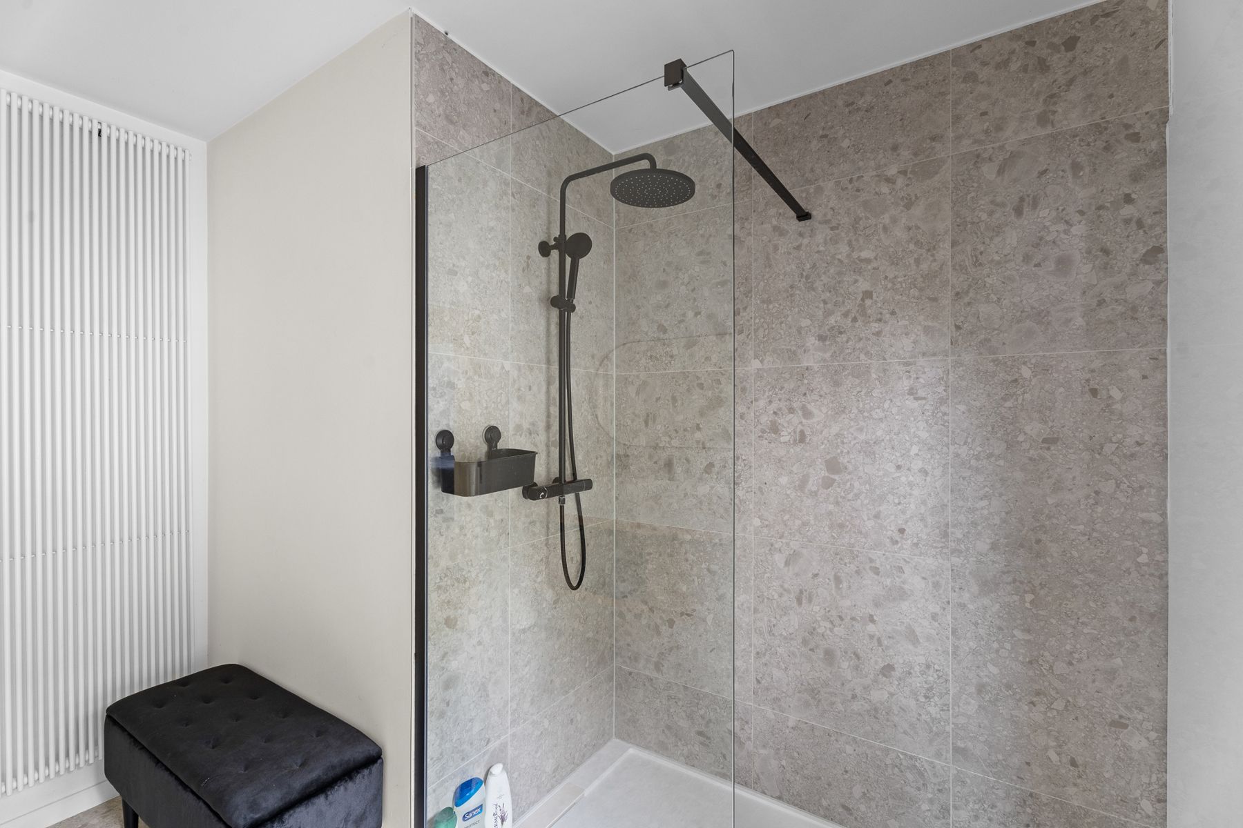 Moderne, riante en luxueuze, villa op gunstige ligging foto 22