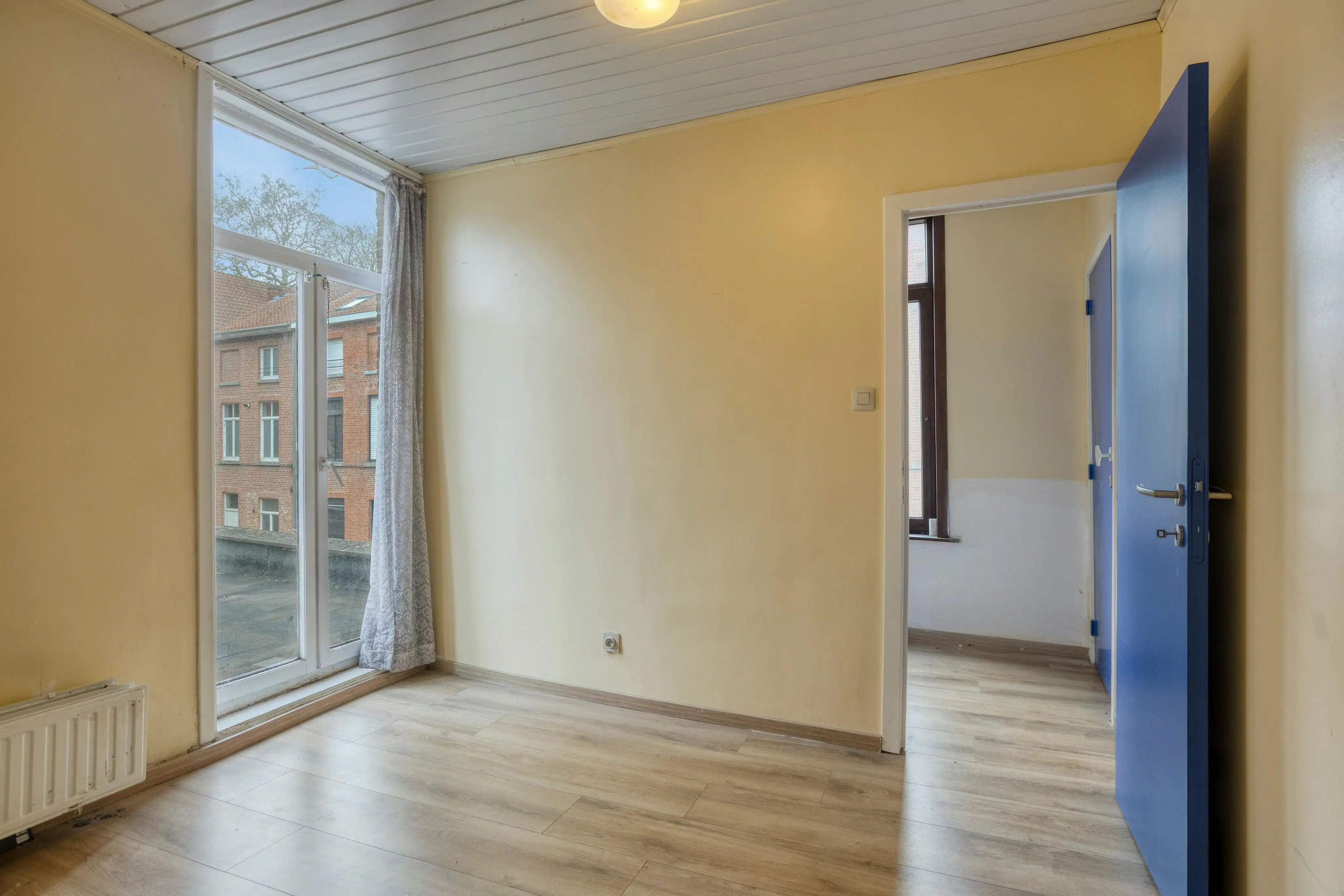 Te renoveren woning te koop in Brugge nabij de Vesten foto 11