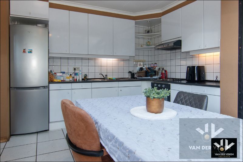 Zeer ruime gezinswoning met tal van mogelijkheden in Houthalen foto 14