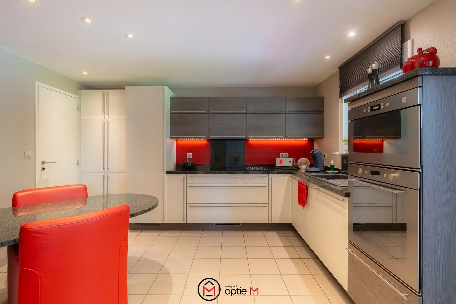 Instapklare woning te koop met mooie tuin in Stevoort foto 9