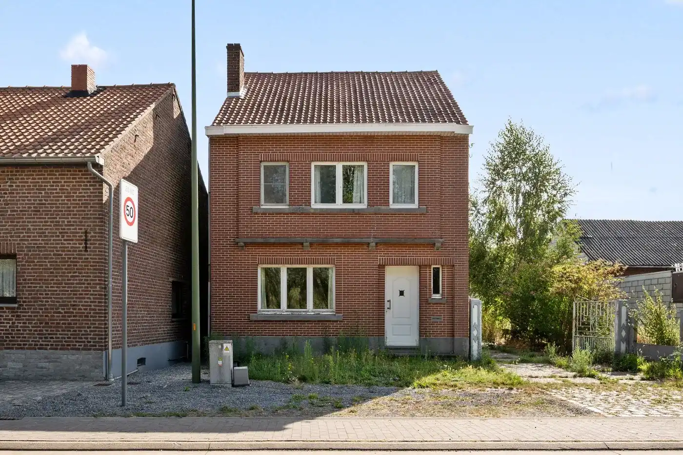 Halfopen woning met grote tuin en garage in Zoutleeuw foto 5