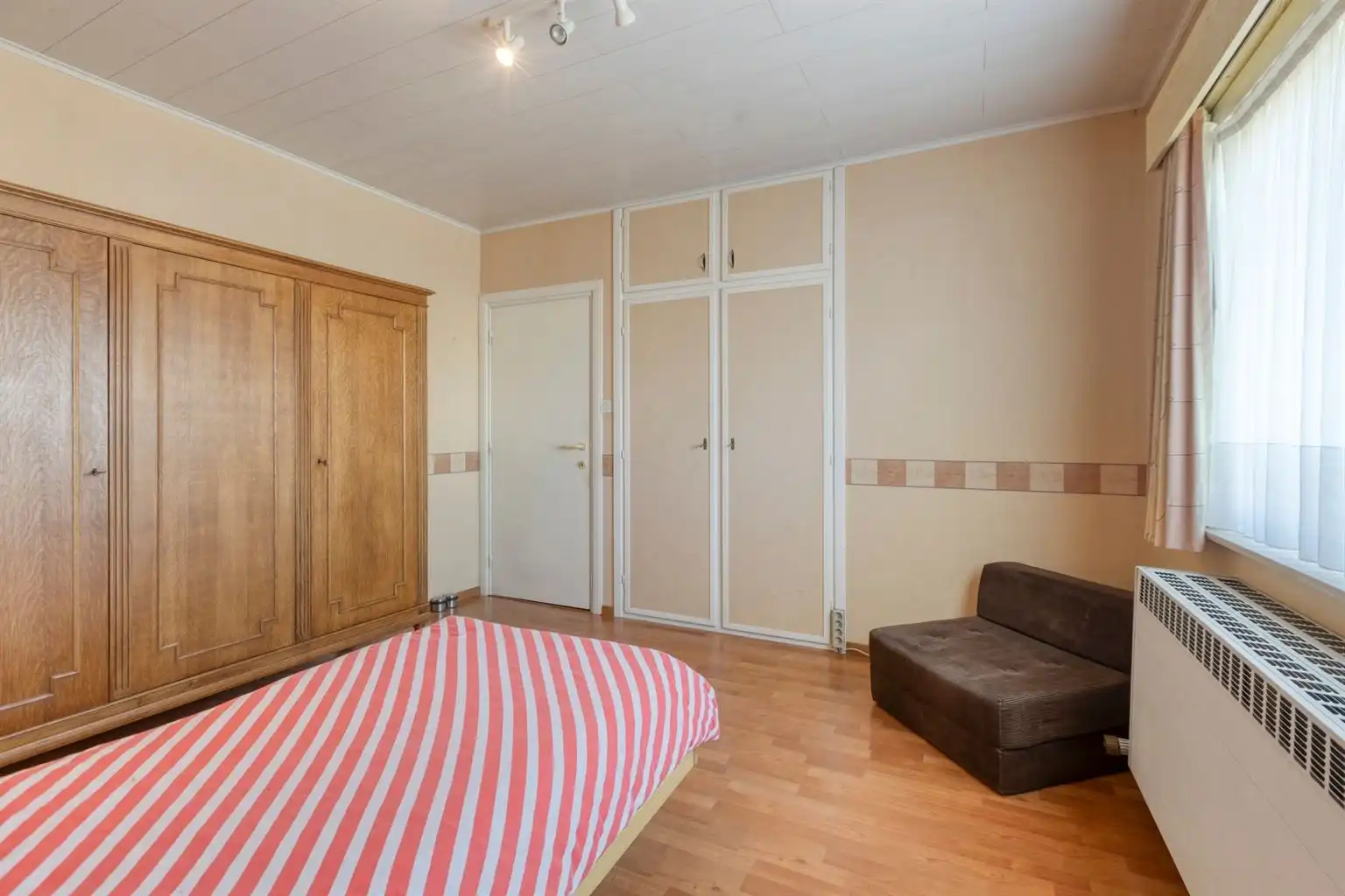 Karaktervolle, vrijstaande woning met 3 slaapkamers en inpandige garage op een prachtig perceel van 12a36ca te Maaseik foto 16