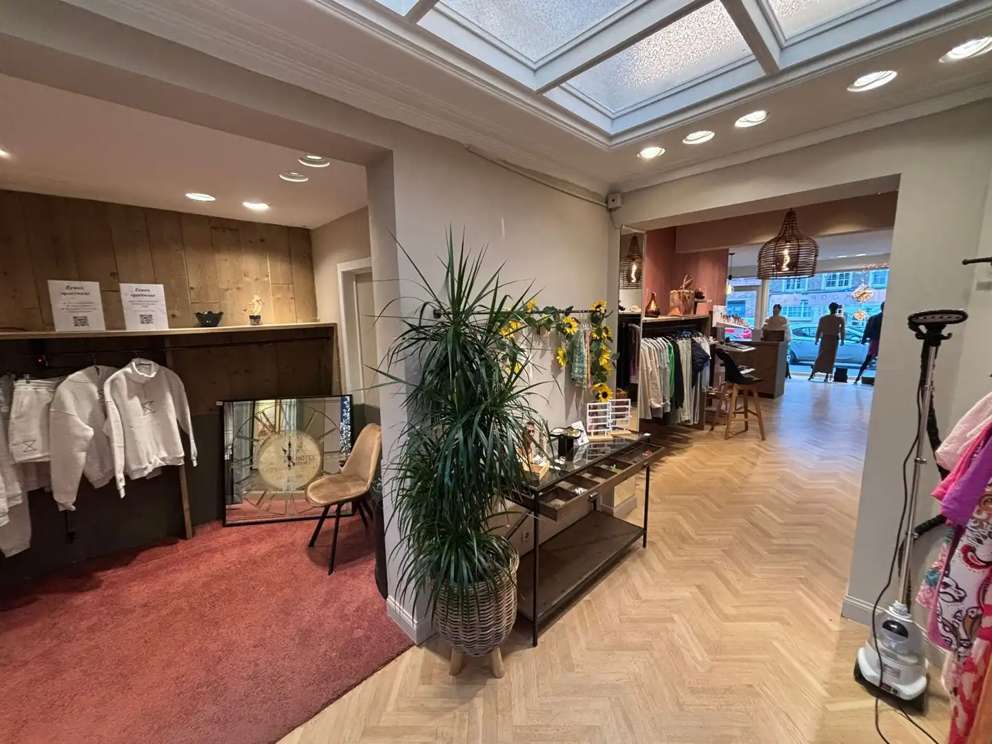 POP-UP WINKEL IN CENTRUM BRASSCHAAT foto 4