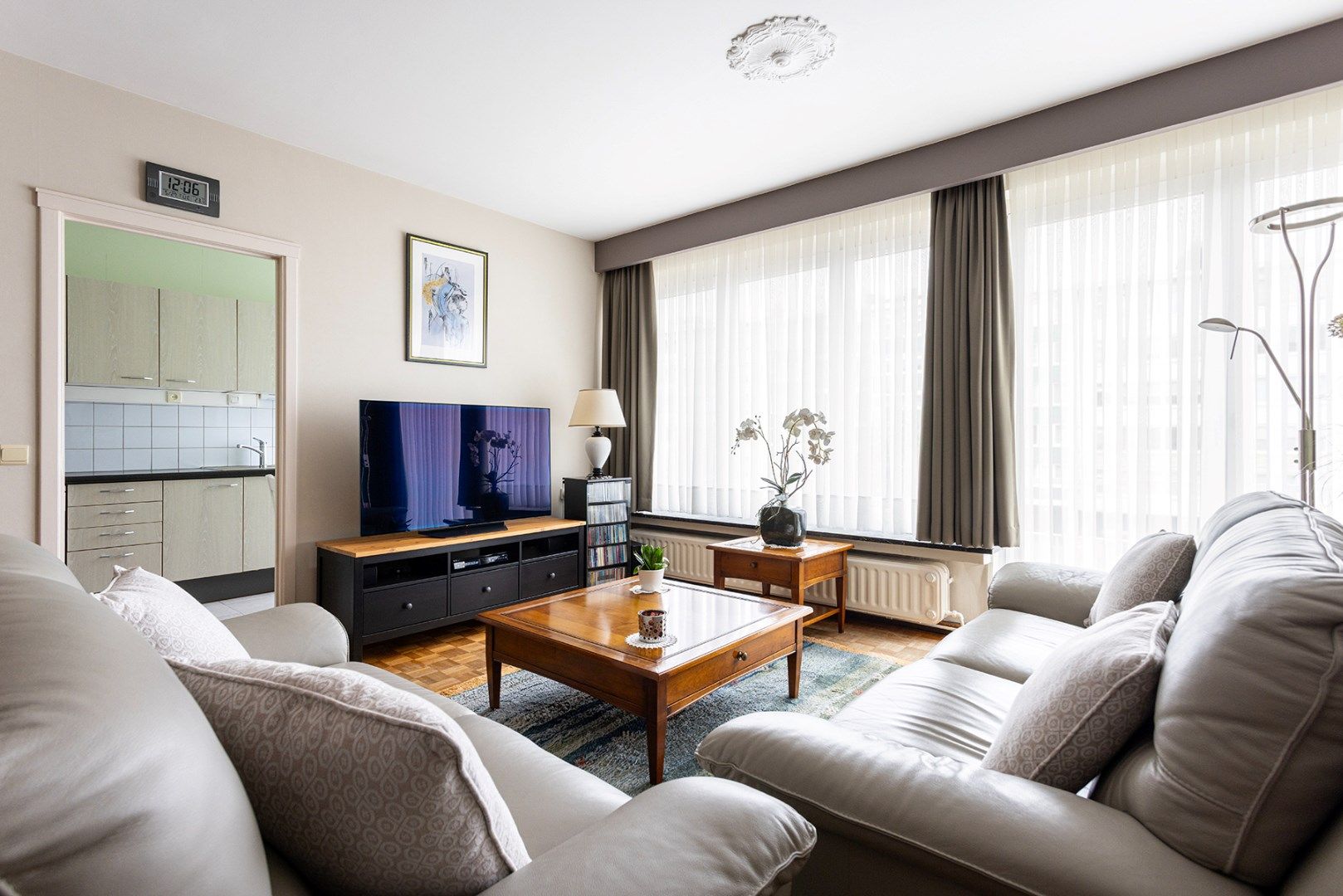 Instapklaar 2-slaapkamer appartement (2v) met terras! foto 8