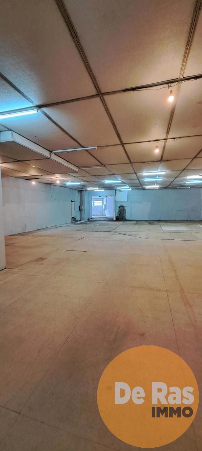 NINOVE - Magazijn 500m² met brede inrijpoort foto 8