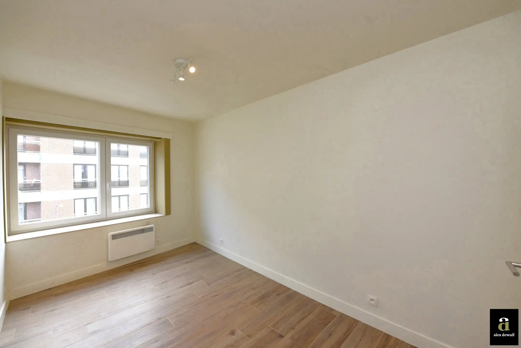 1-slaapkamerappartement met zeezicht in de Bayauxlaan. foto 8