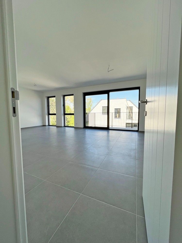 BEN-appartement met staanplaats in hartje Broechem! foto 7