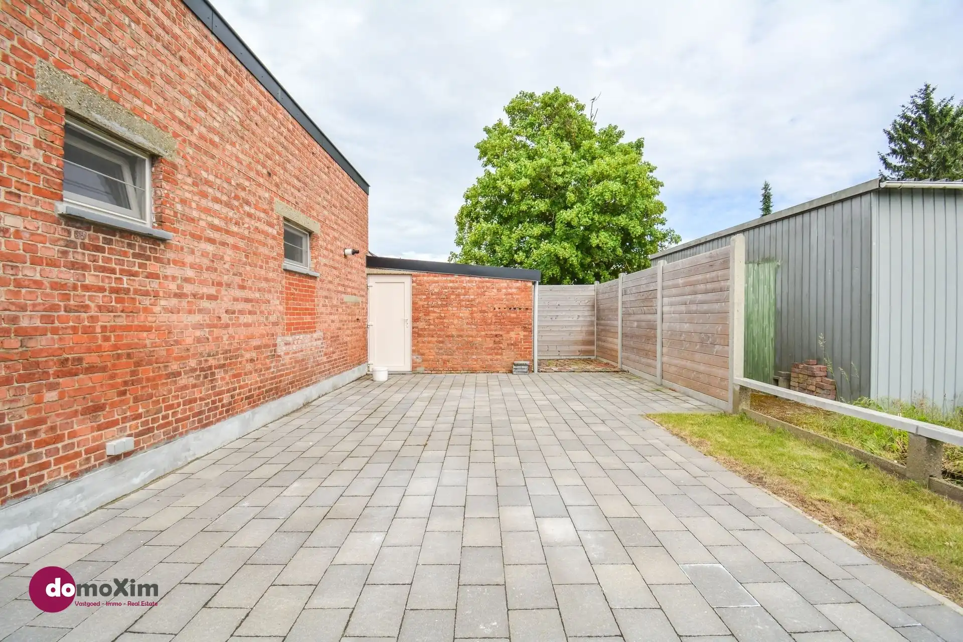 Volledig gerenoveerde woning met zonnige tuin nabij het centrum van Schiplaken foto 23