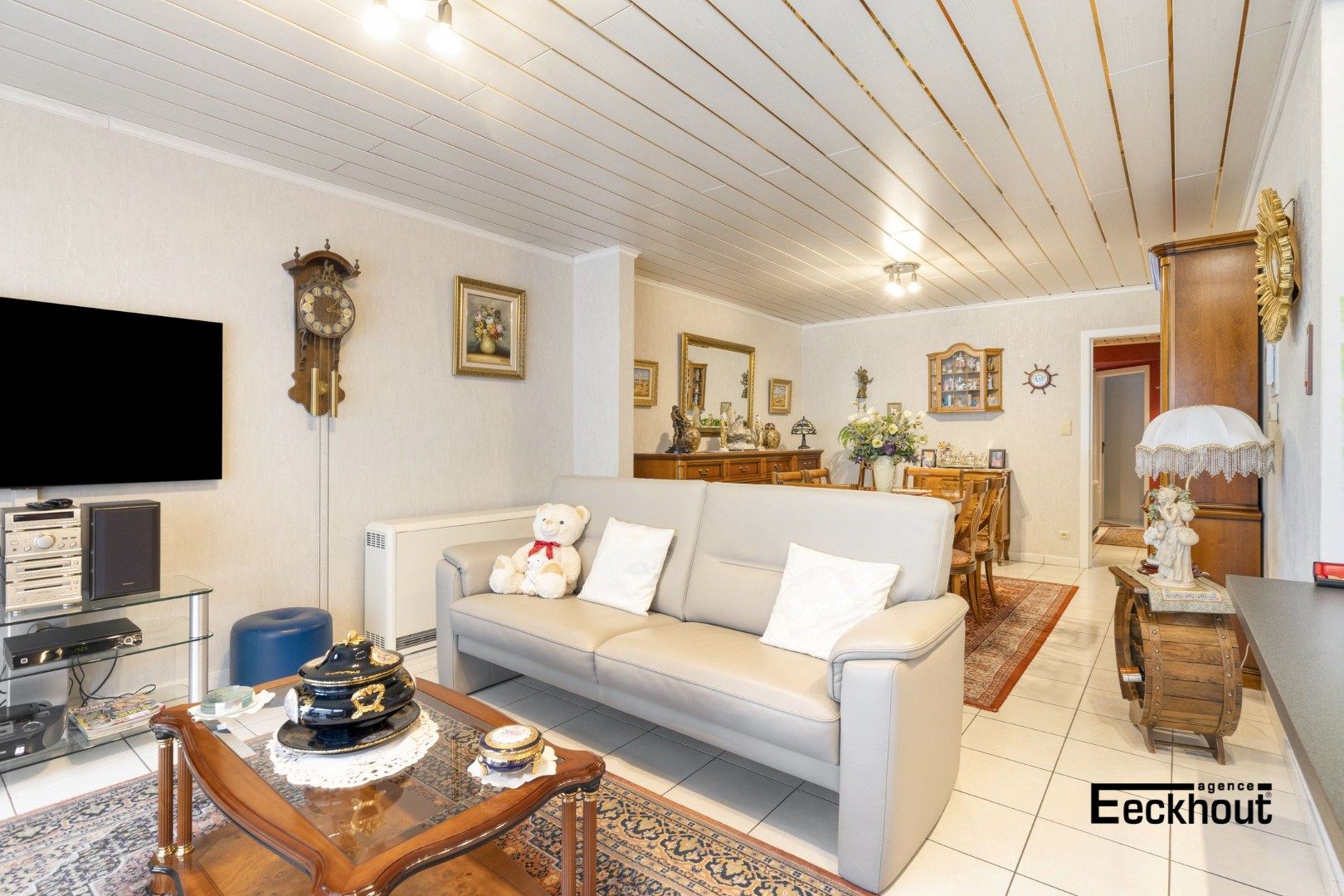 Ruim en instapklaar appartement op wandelafstand van het strand en het centrum! foto 5