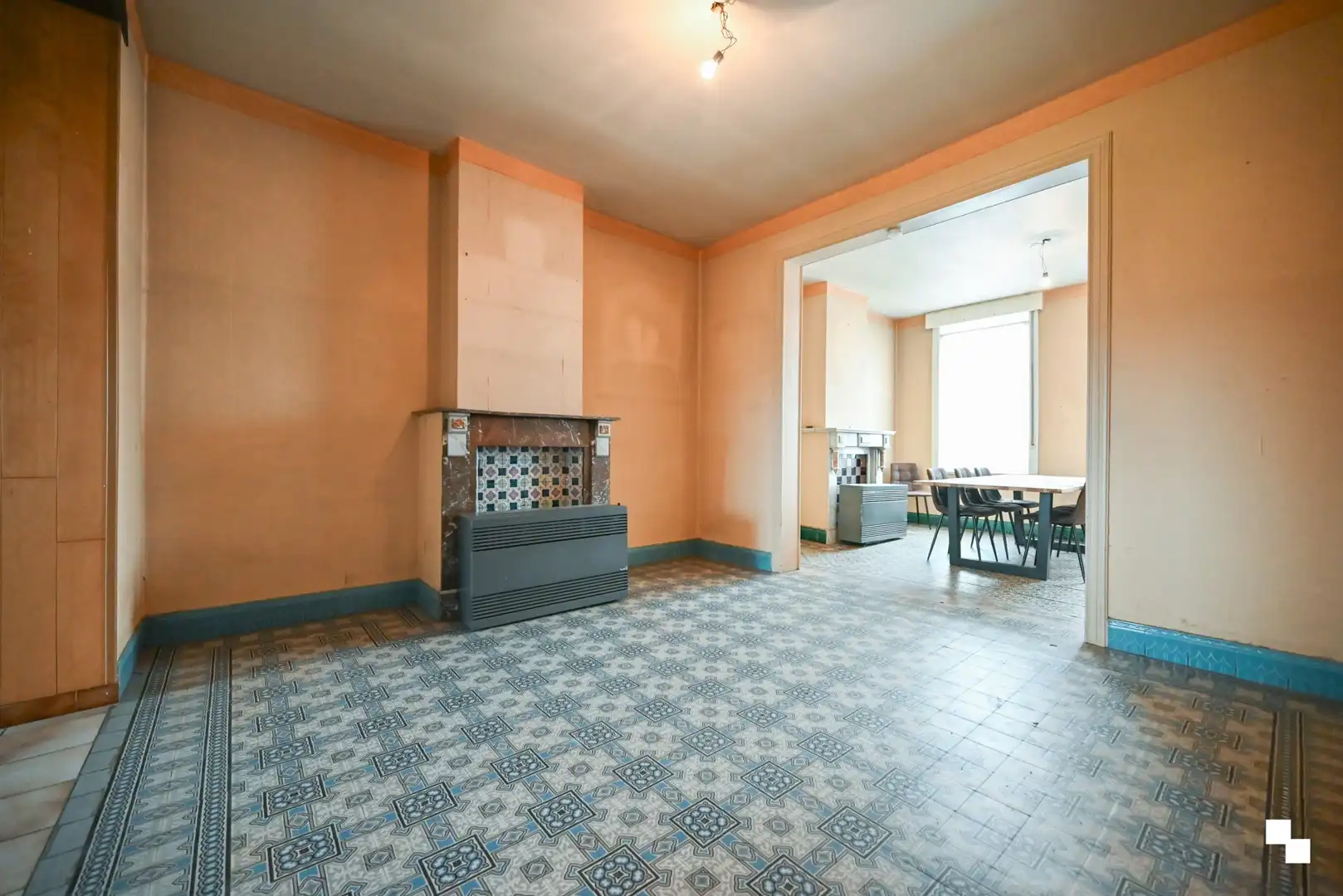 Karaktervolle woning met ruime tuin en dubbele garage te Ingelmunster foto 4