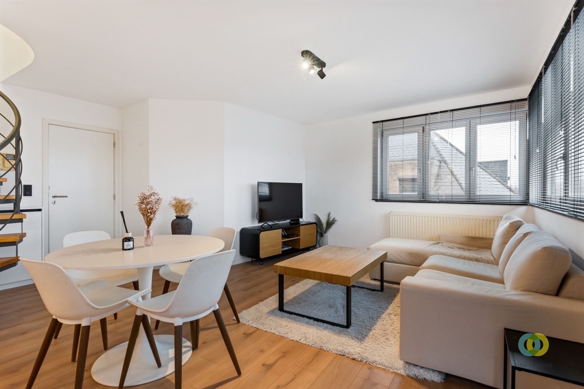 Duplexappartement met terras en parking – EPC B foto 5