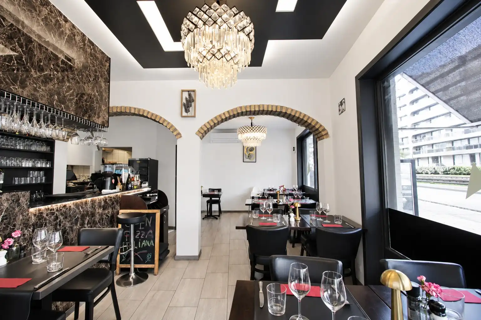 Verhuurd HOEK restaurant Kardinaal Mercierstraat 18 Heist te koop Bruto met bruto rendement van 7.85% foto 5