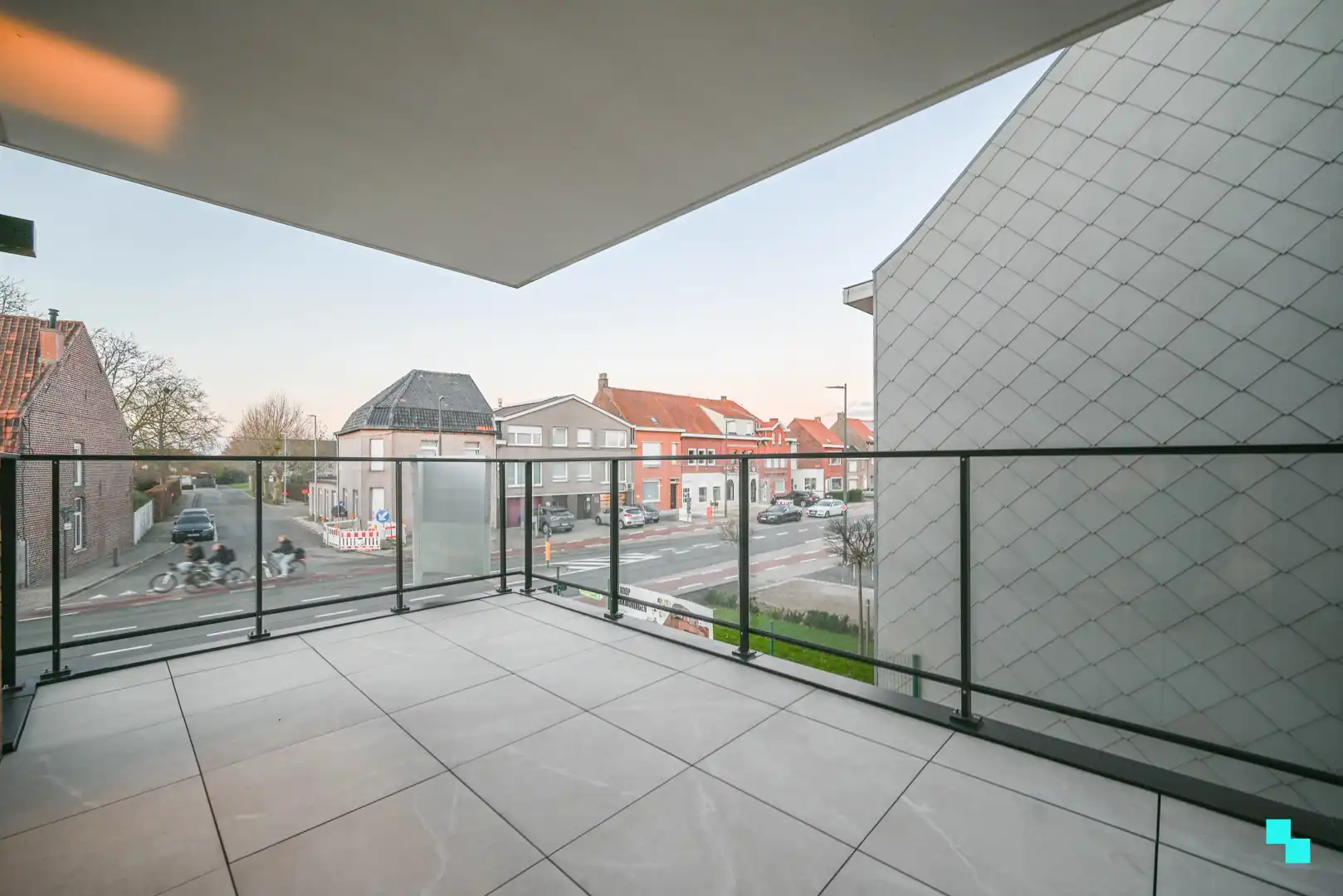 hoekappartement met aangenaam terras foto 13