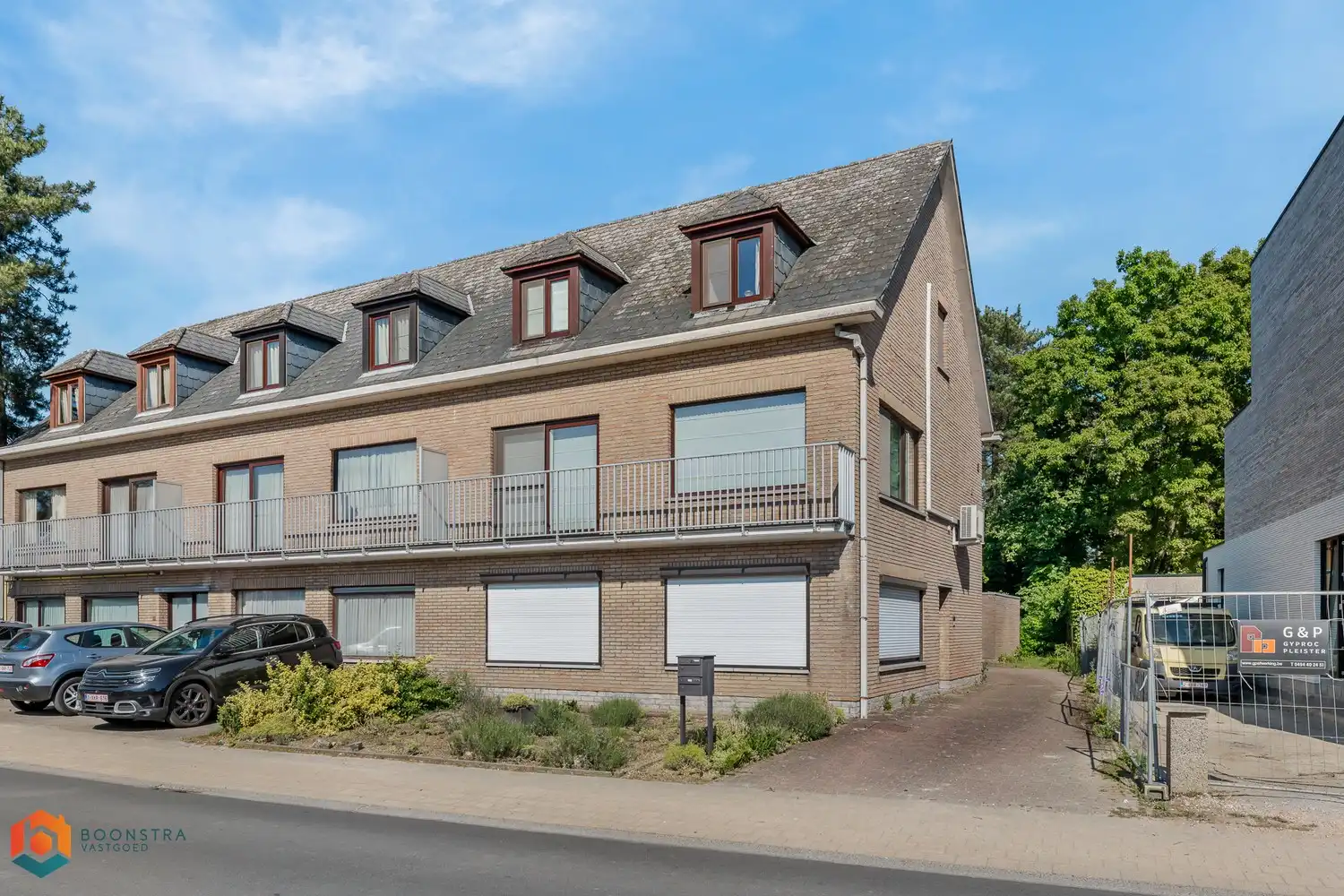 Duplex app. met 3 slpkrs en garage in het centrum foto 18