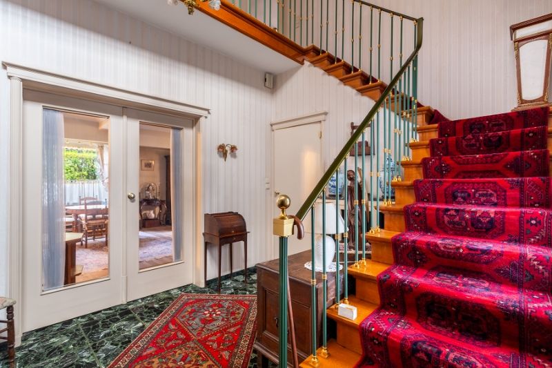 Toplocatie! Uiterst charmante villa met een zee van ruimte, Z-W tuin! foto 15