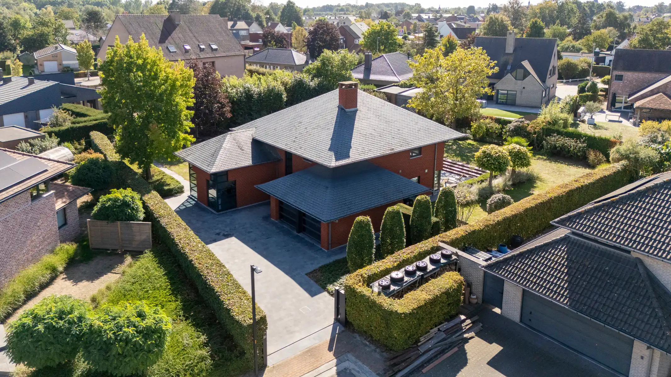 Stijlvolle villa met 5 slpks, bureau en dubbele garage foto 27