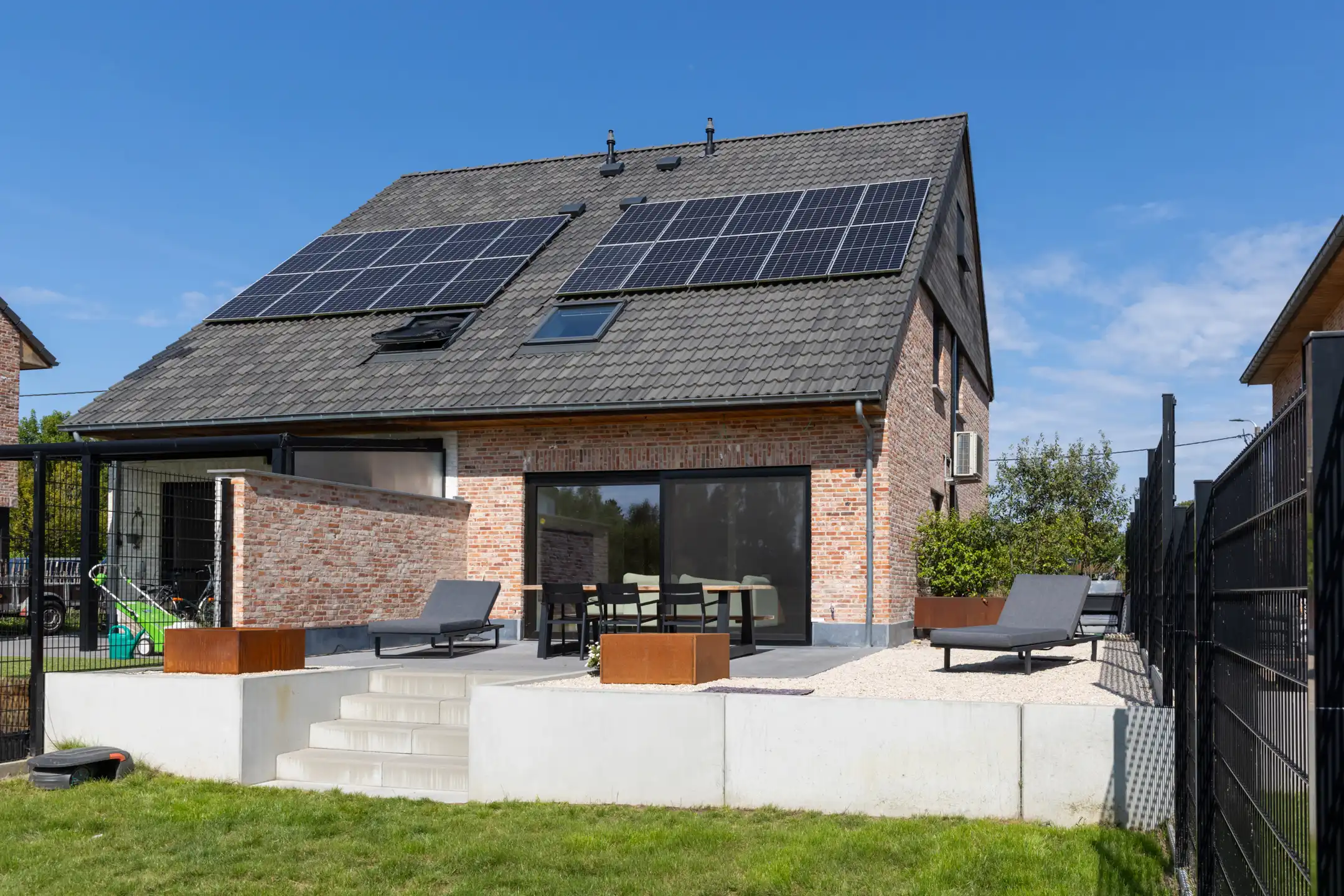 Recente energiezuinige HOB met groenzicht foto 2