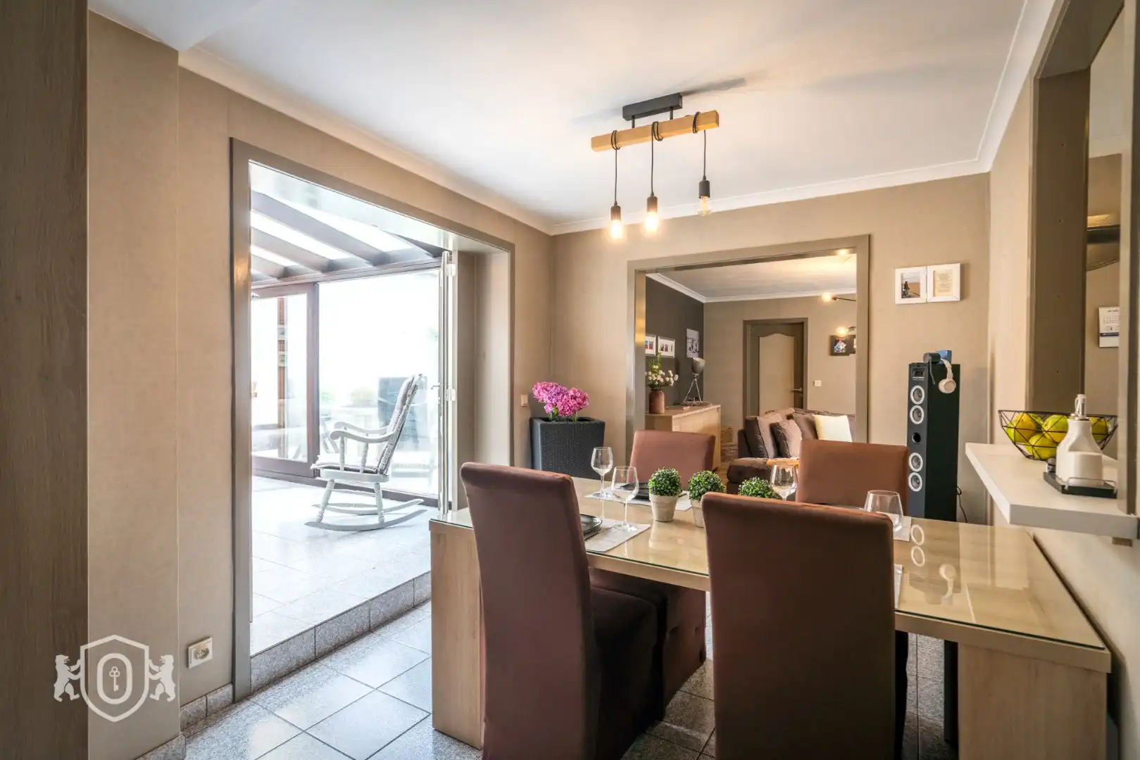 Woning met garage & handelsruimte foto 10