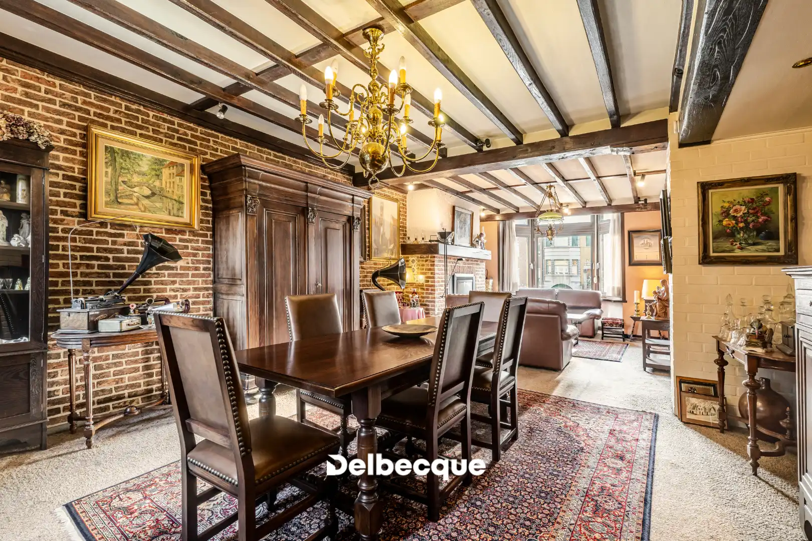 Eclectische burgerwoning met riante tuin en garage in Kristus-Koning foto 4