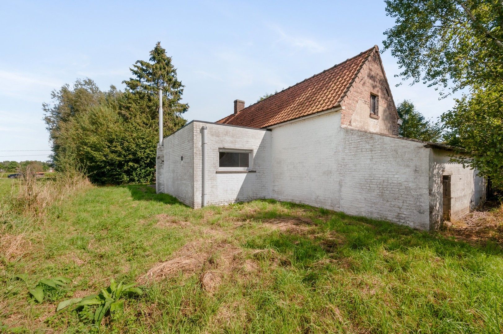 Volledig te renoveren landelijk knus woonhuis of zelf te bouwen woning op deze prachtige locatie in Ingooigem foto 12