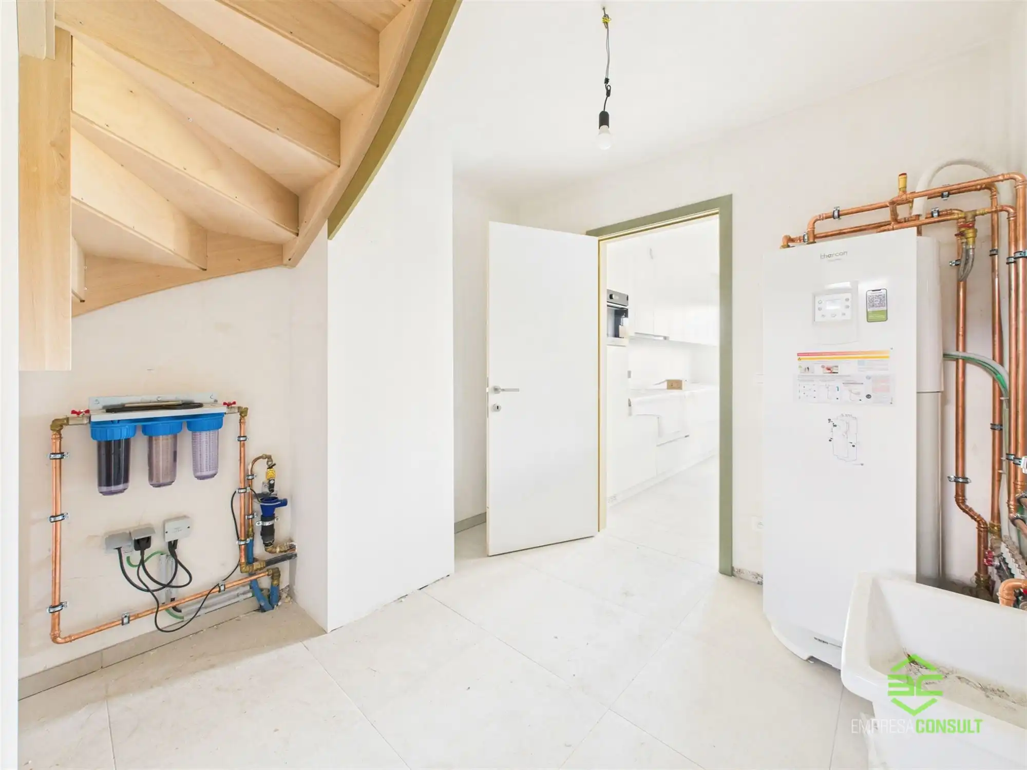 Kwalitatief afgewerkte nieuwbouw met 4 slpk in Rummen! foto 4