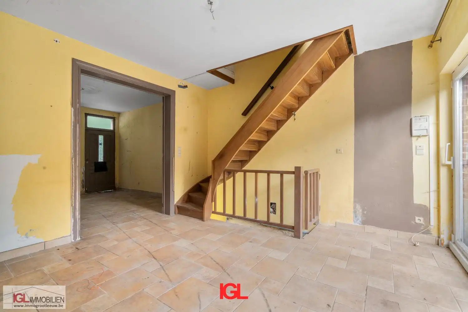 Te renoveren driegevel tegenover Beukenbos foto 7