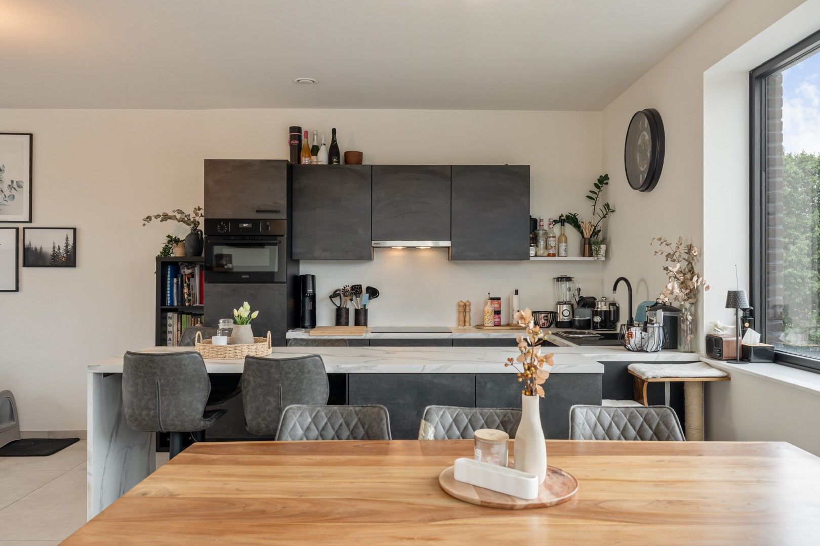 Modern & instapklaar appartement in Heusden-Zolder foto 4