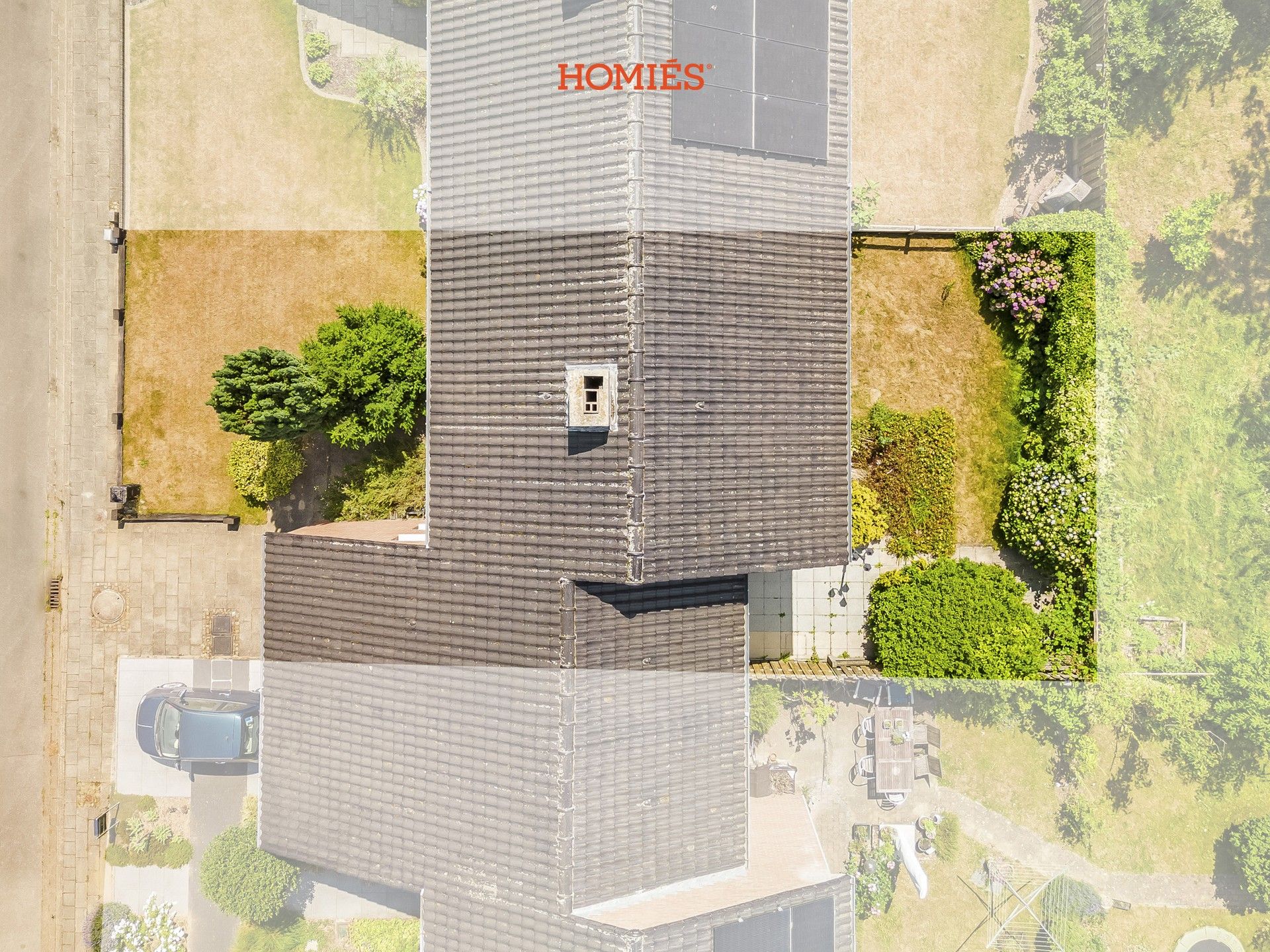 Te renoveren woning met veel potentieel foto 22