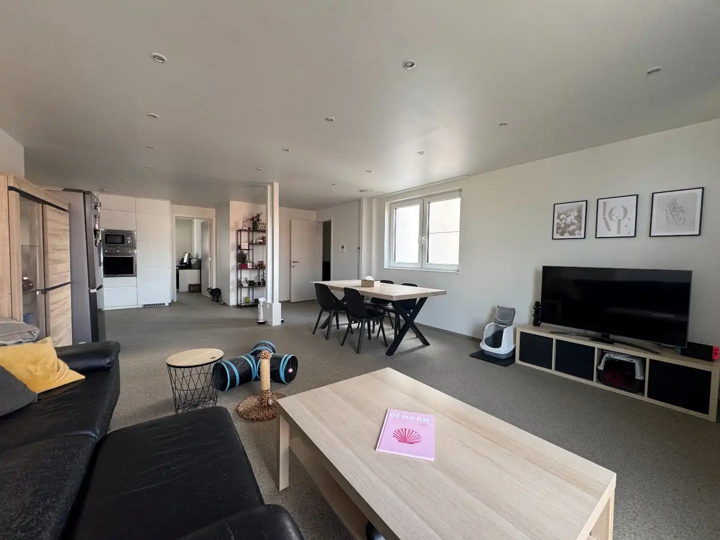 TOP-appartement met 3 slpk + groot terras + privé parking foto 2