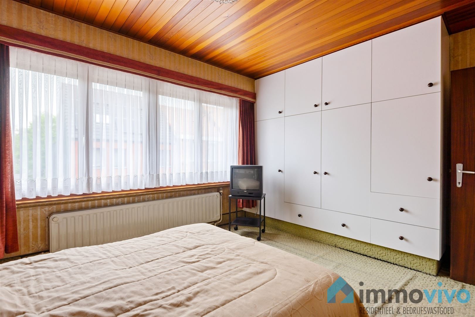Leuke woning met renovatiepotentieel nabij het centrum foto 20