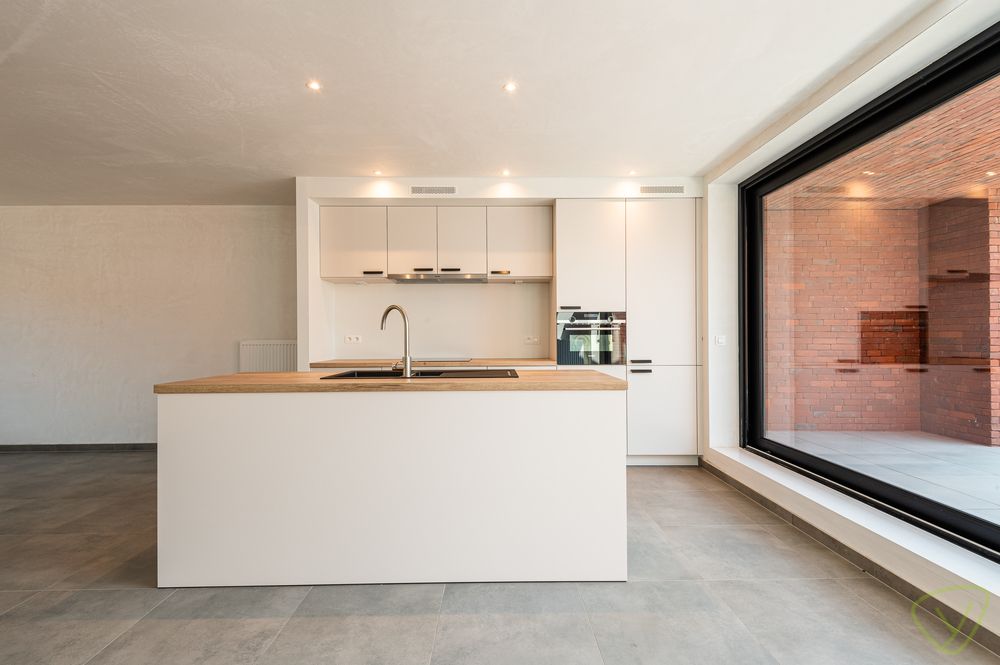 Nieuwbouw duplexappartement te koop in het centrum van Boekhoute foto 7