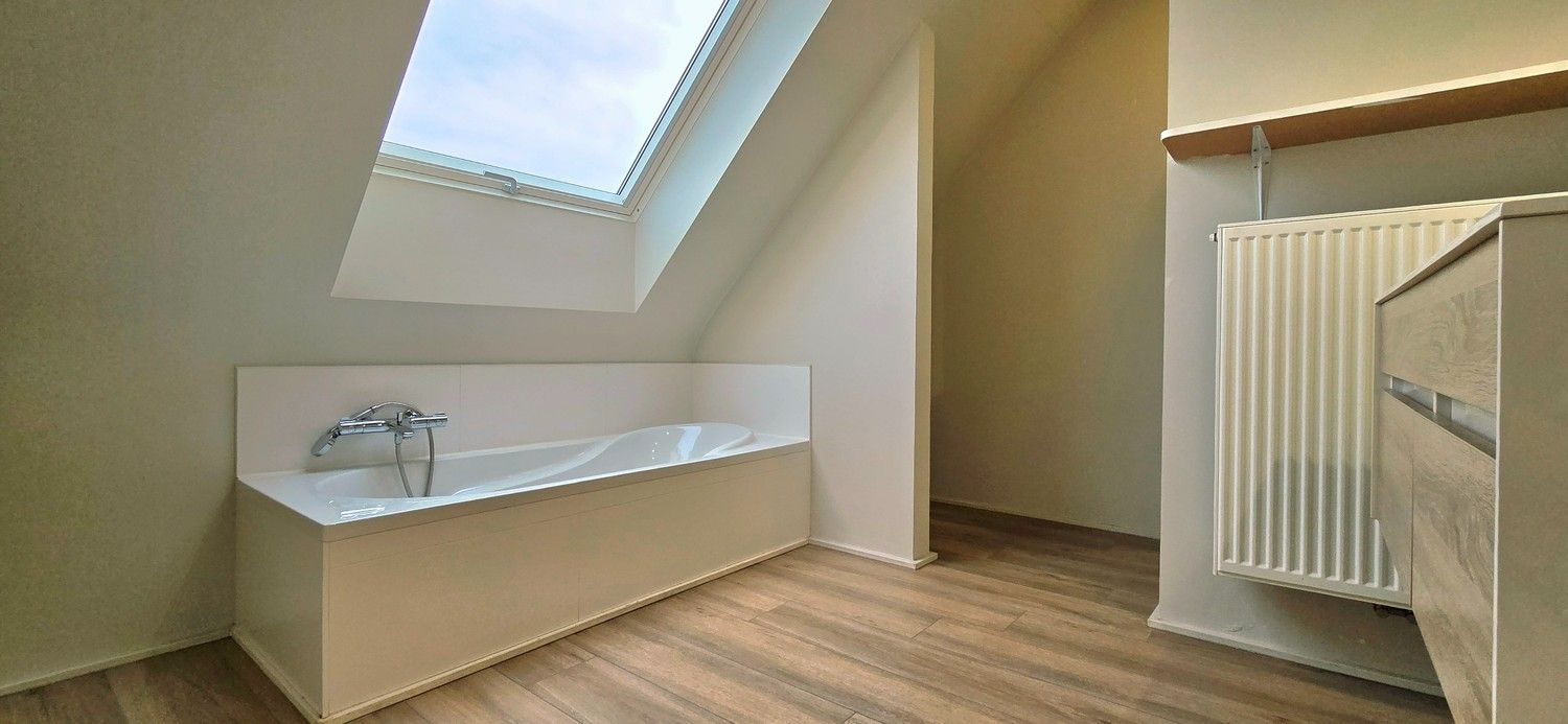 Appartement te huur foto 13