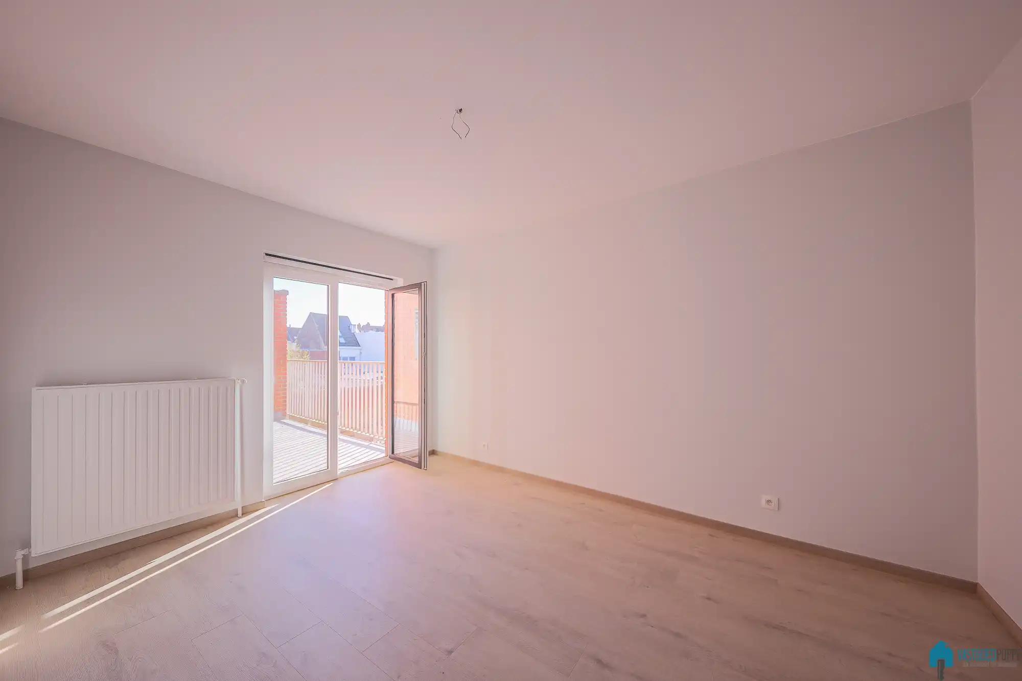 Ruim gerenoveerd appartement met zuid-gericht terras foto 12