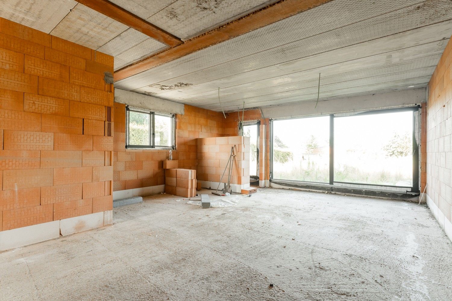 Ruime half open CASCO gezinswoning op een mooi perceel foto 7