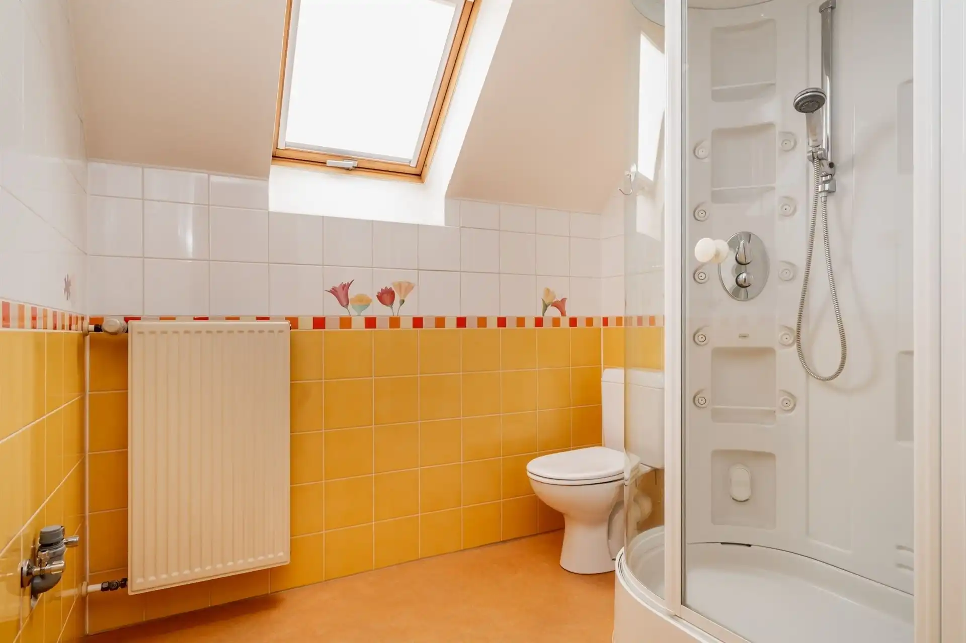 Handel 98 m2 en 62 m2 op 1e verd + duplex appartement op 2e & 3e  foto 23