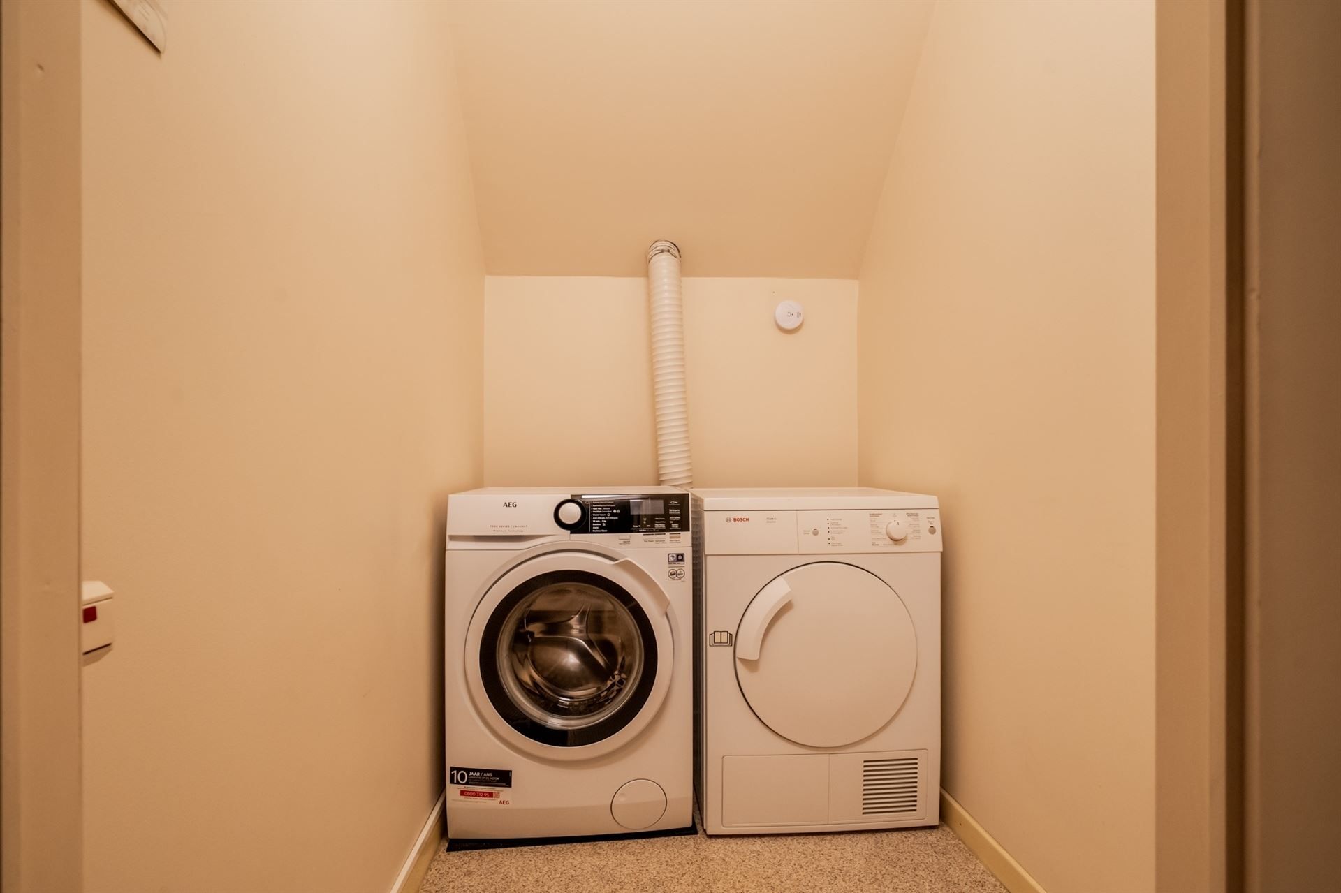 Handelshuis met authentieke elementen op de Korenmarkt! foto 23